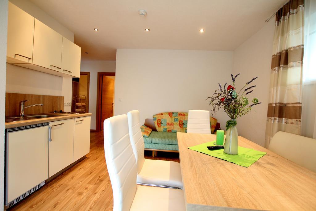 Apartment mit Terrasse
